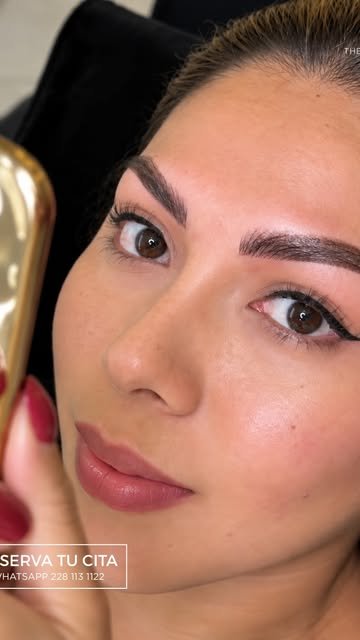 Resultado de cejas y makeup